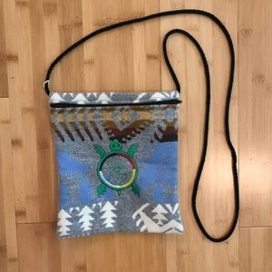Embroidered turtle wool bag